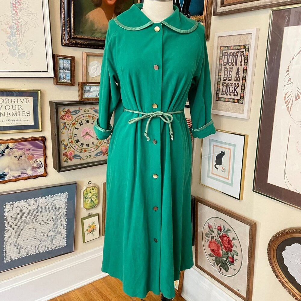 70s Vintage Appel Green Women's Robe With Green Buttons & Satin Belt Size XL - Picture 1 of 8
